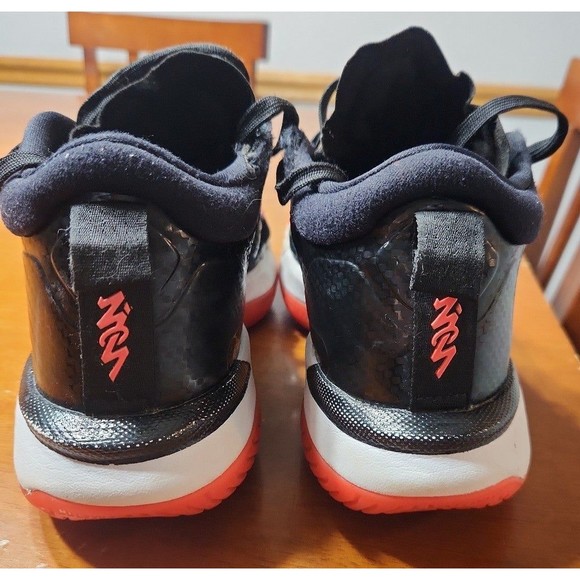 Nike - Picture 3 of 10